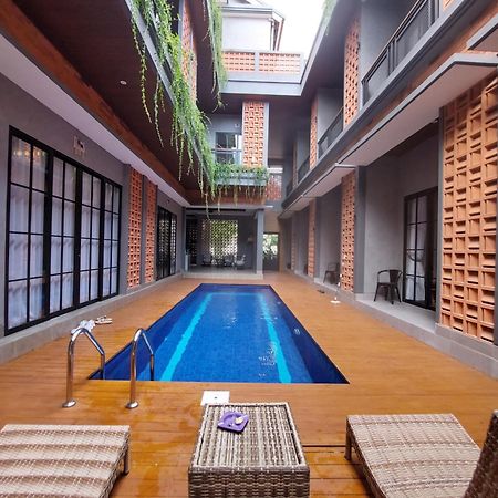 Отель Mantra House Джимбаран Экстерьер фото